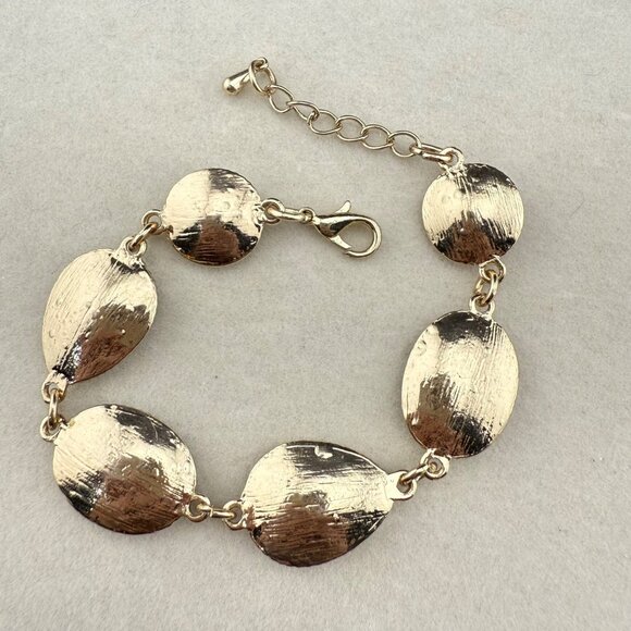 Gold-Tone Chain Bracelet With Blue & Turquoise Faceted Accents Adjustable Clasp - Picture 5 of 6